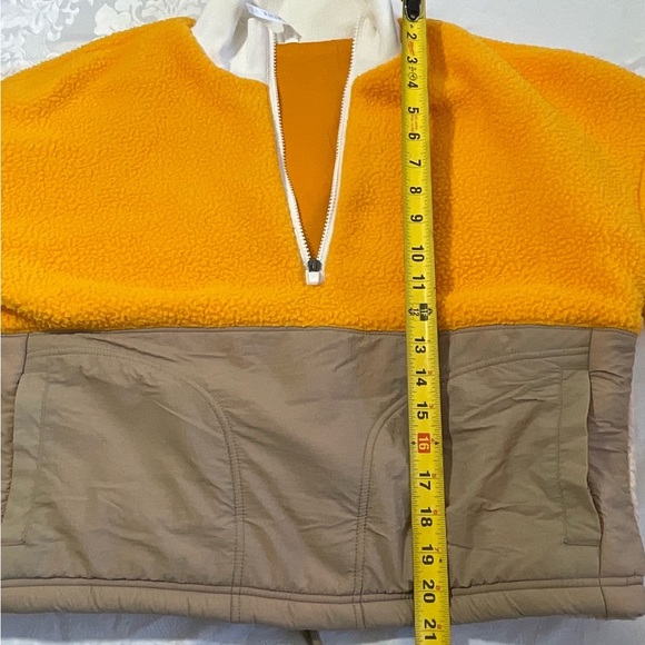 Fabletics Mallory Fleece Colorblock crop half zip yellow & Khaki Pullover, Sz M - Picture 8 of 9